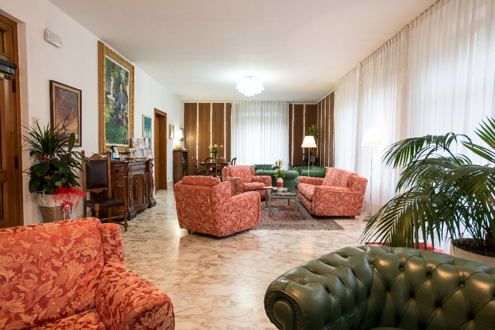  Hotel Roma